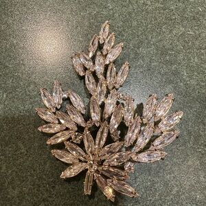 Nolan Miller Christmas Flower Pin